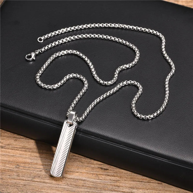 Modyle Punk Bar Pendant Necklace – Black & Silver Stainless Steel for Men